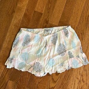 Darah Dahl Women’s Patterned Shorts Size Medium